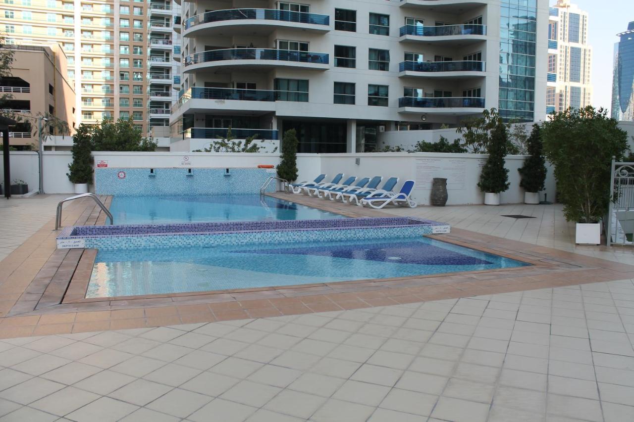 Newly Furnished One Bedroom Apartment Next To Metro & Beach In Marina Residence Dubai Exterior foto
