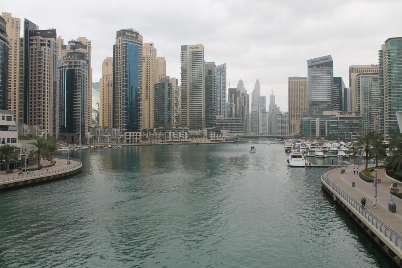 Newly Furnished One Bedroom Apartment Next To Metro & Beach In Marina Residence Dubai Exterior foto